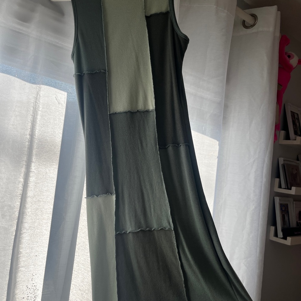 ARDENE - Patchwork Sage Green Dress - Above Knee Length, tight - Small - Picture 4 of 4